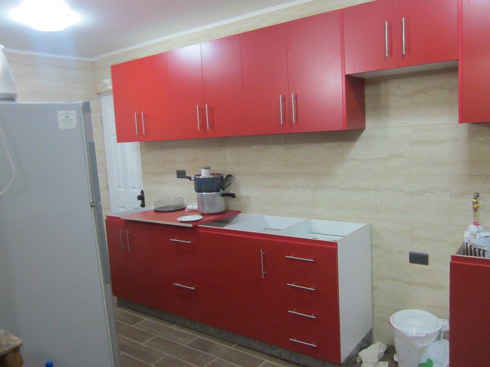 RC Mueble: Amoblado de cocina (rojo)
